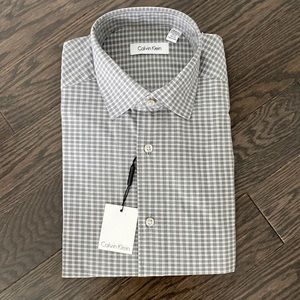 Men’s Calvin Klein dress shirt